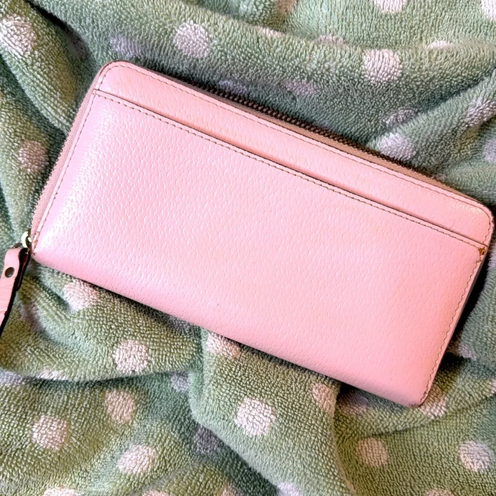 **SALE**Kate Spade Pink Wallet